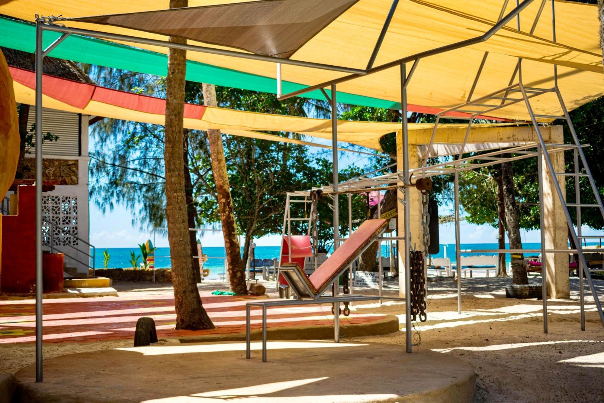Soul Breeze Beach Resort Diani Beach Eksteriør bilde
